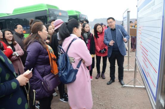http://www.svchr.edu.cn:81/gh/files/image/20170901/20170901103814_1940.png
